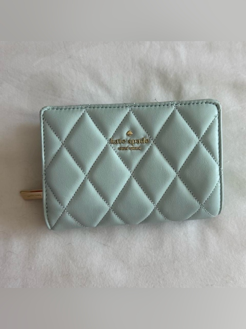 Kate Spade New York Outlet Quilted Medium Bifold Wallet in Crisp Sky Blue